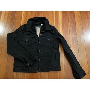 Levi’s black denim trucker jacket